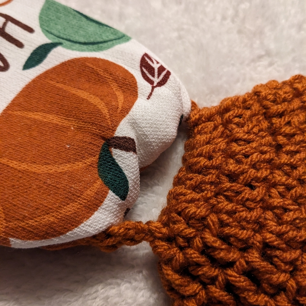 Fall Kitchen Towel Topper - Picture 5 of 5